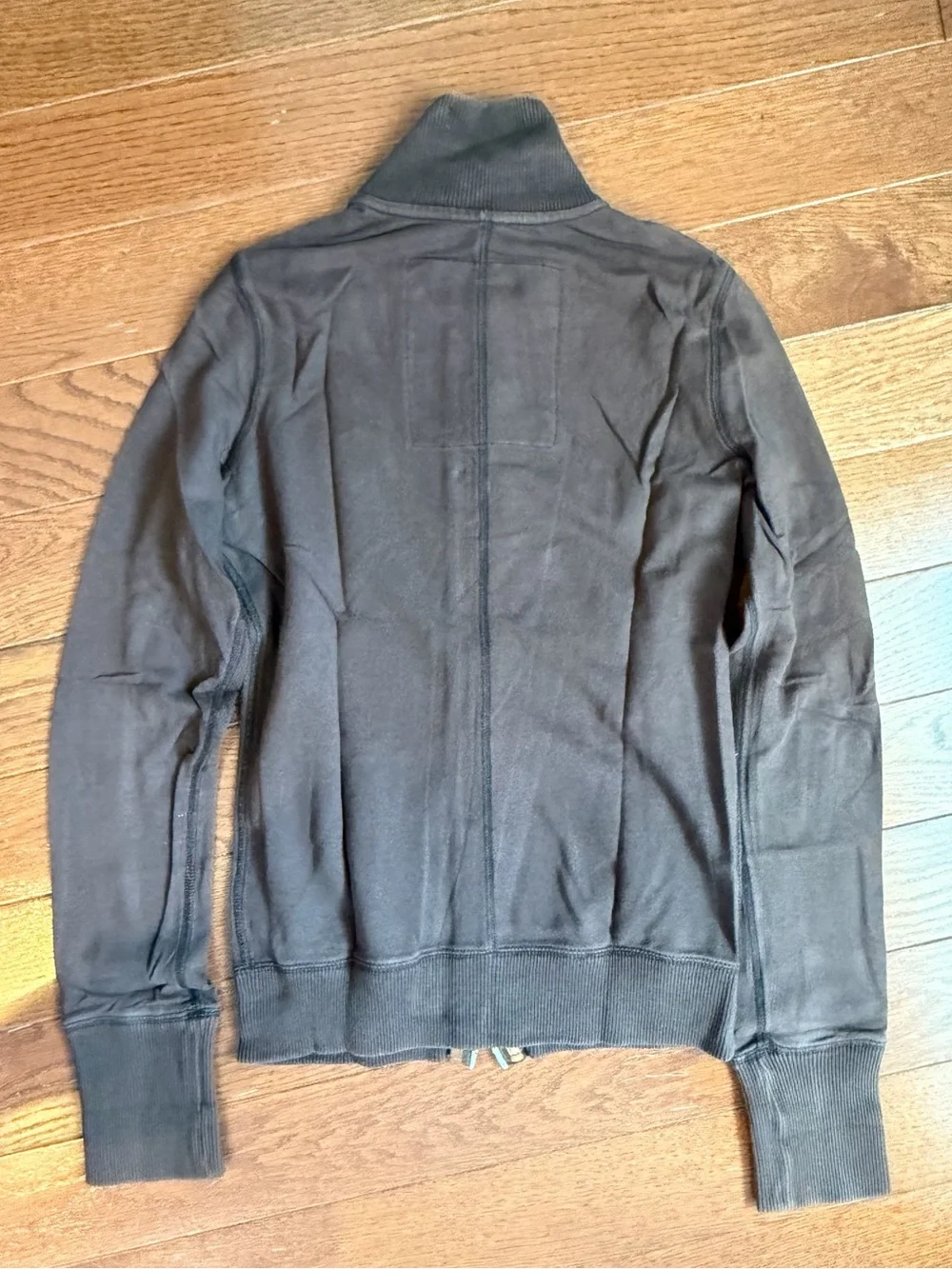 Women’s Abercrombie & Fitch Brown Full-Zip Hoodie. Size Medium.